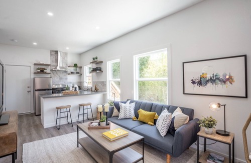 Piedmont Avenue House | Temescal Bungalow, Gated Parking, Pet Friendly, UC Berkleyn