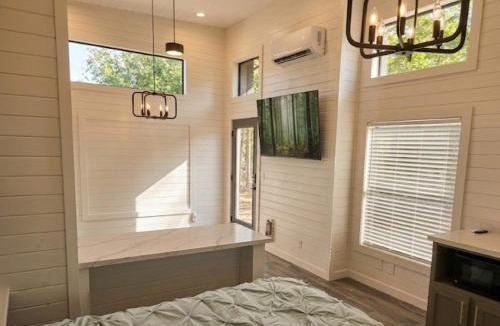 Cottonwood-Verde Village House | TH26 Sedona Sunrise Tiny Home - 15 min to Sedona