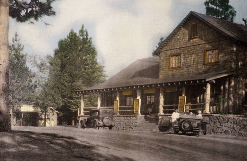 Twin Peaks Cabin | The Alpine Getaway at The Twin Peaks Lodge