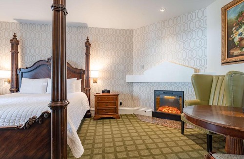 Calistoga Hotel | The Bergson, BW Signature Collection