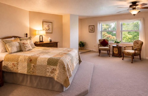 Chester Bed & Breakfast | The Bidwell House