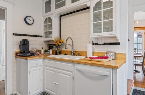 Augusta House | The Blake Cottage Wine Country Home