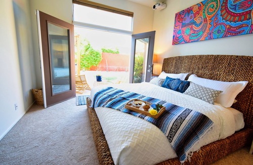 Desert Club Manor House | The Bottlebrush: Your Private Hideaway with Pool/Jacuzzi. 5-Star Hospitality!