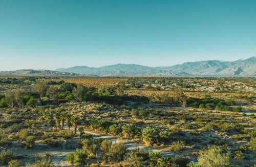 Desert Hot Springs Resort | The Bubbling Wells Oasis, 3 Homes on 107 Acres