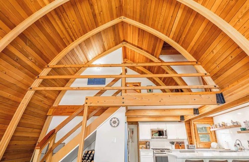 Incline Village Apartment | The Canoe Cabin in Incline Village