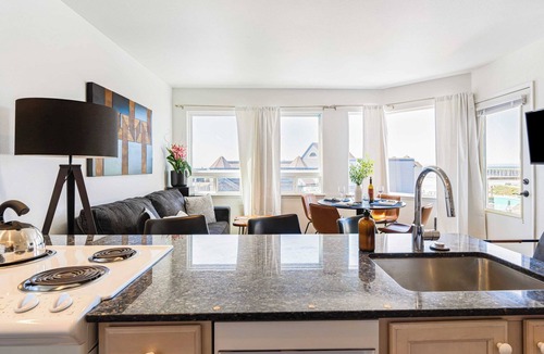 Cayucos Apartment | The Cayucan Bungalows by AvantStay Pet-Friendly Getaway Steps from Cayucos State Beach