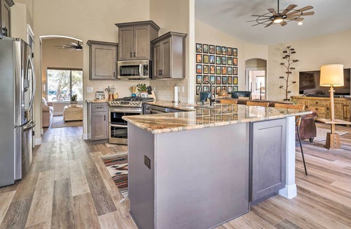 Williamson House | 'The Copper Bed' Home w/ Deck: 10 Mi to Dtwn