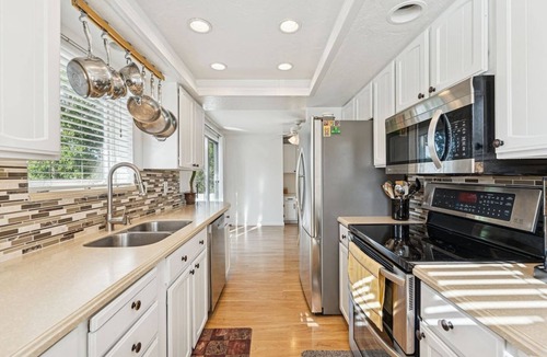 Murray House | The Crossroads Comfort — Central SLC Stay