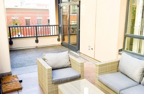 Gaslamp Quarter Condo | The Downtown Gaslamp Experience - Center of Everything!