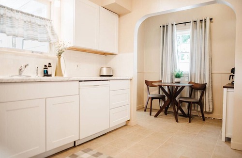 Downtown Klamath Falls House | The Downtown Haus | Walking Distance to DT KFalls