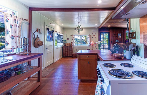 Jenner Cabin | The Dreamboat Romantic soaking tub Jenner CA