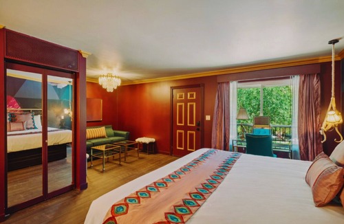 Middletown Hotel | The Fainting Couch Boutique Hotel