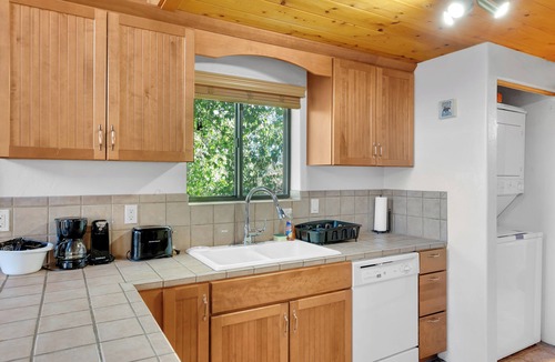 Summerhaven Cabin | The Family Bear Cabin at Mt. Lemmon Hotel