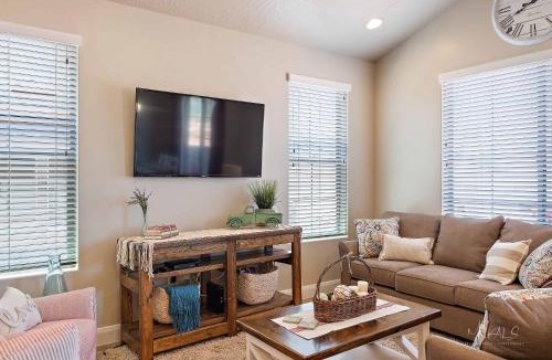 Sienna Hills House | The Farmhouse