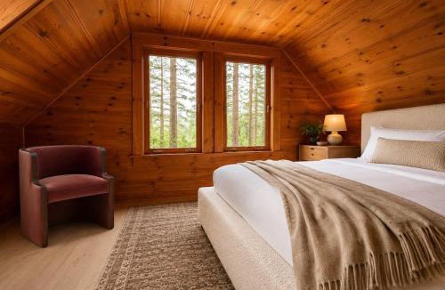 Twain Harte House | The Fork House Luxury Creekside Sierra Retreat