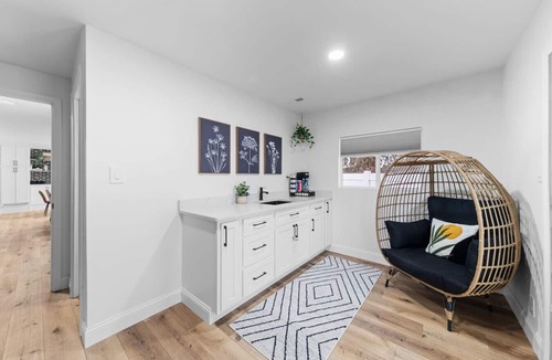 St. Charles House | The Getaway House | St Charles 4BR Sleeps 11 Game Room | Hot Tub | Mercer Stays