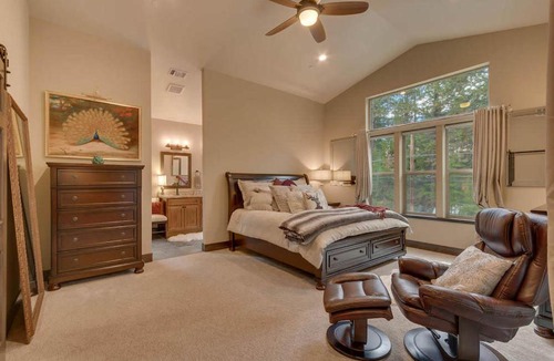 Tahoe Island House | The Grizzly