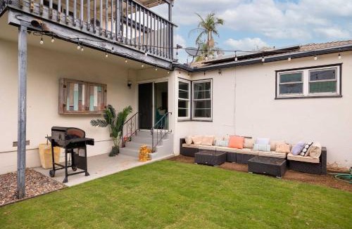 Rolando Village House | The Hillside Oasis Villa Pool Home with Views