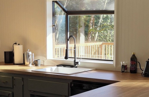 Zigzag Cabin | The Hoodhaus Modern Secluded Forest Stay