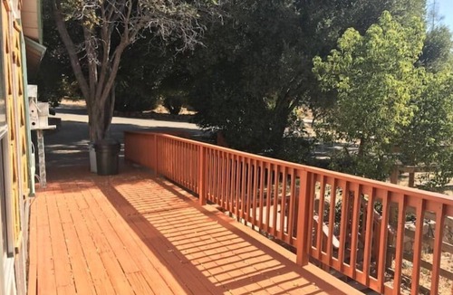 Kernville Cottage | The Isabella Lakehouse