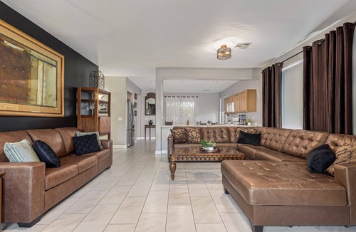 Superstition Springs House | The Keats House 3/2 Gated Community