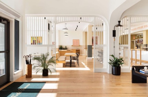 Buckman Neighborhood Apartment | The King at Hotel Grand Stark