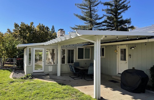 Chico House | The Lassen House-Spacious Home off the Esplanade