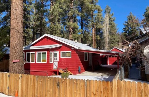 Fawnskin Cabin | "The Little Red Cabin" Big Bear/Fawnskin