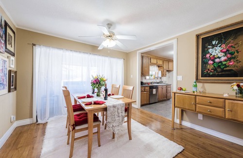 Brea House | The Lux of Orange w/Private Dining Area & 50” TV