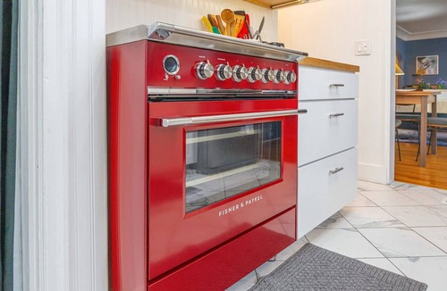 Old Southwest House | The Luxury Brick Home Mature Yard Chef Kitchen