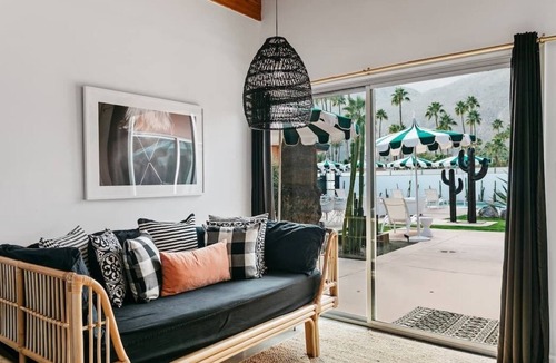 Warm Sands House | The Marley Hotel Room 1 by AvantStay | Classic Palm Springs Suite w Pool&Hot Tub