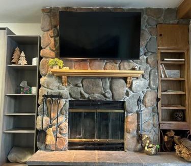 Kirkwood Apartment | The Meadows- Charming 1BD2BA Ski Condo