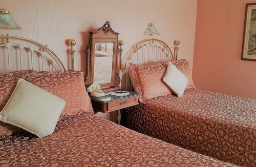 Mendocino Hotel | The Mendocino Hotel and Garden Suites