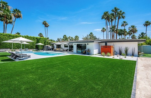 El Mirador House | The Mirador House - Private Estate, Iconic Views, Pool & Spa, Downtown