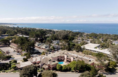 Pacific Grove Hotel | The Monarch Resort