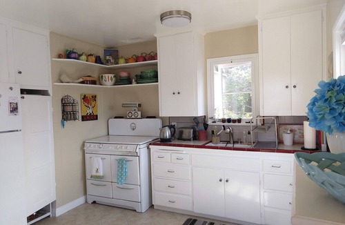 Laguna Beach Cottage | The Nest - Laguna Beach Cottage of Light w/ Deck - 30+ Nights
