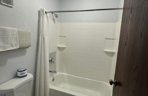 Laughlin Hotel | The New Pioneer