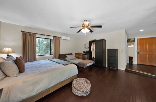 O'Brien Bed & Breakfast | The Nuthatch- A Room With a Forest View.