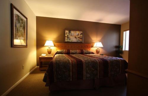 Palm Springs Resort | The Oasis Resort