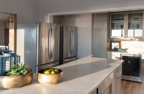 Waldport House | The Oregon Beach House, Sleeps 12, Hot Tub, Theater Room, WiFi, Oceanfront, Beach Access, BBQ