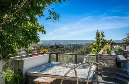 Larkfield-Wikiup House | The Overlook Family Home by Sonoma Stays