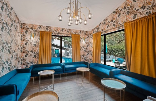Cobb House | The Parlour House at the Fainting Couch