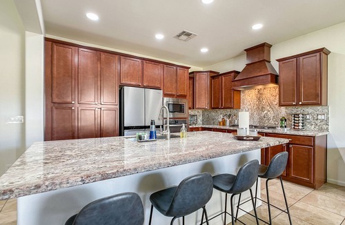 Phoenix House | The PERFECT AZ Home! CLOSE 2 WESTGATE/GLENDALE/PHX