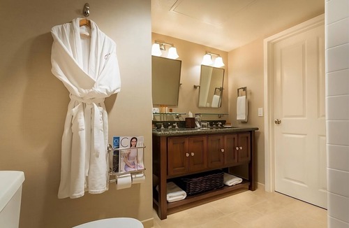 Cupertino Hotel | The Perfect Cupertino Stay | Pool Access, Free Breakfast, Pets Are Welcome!