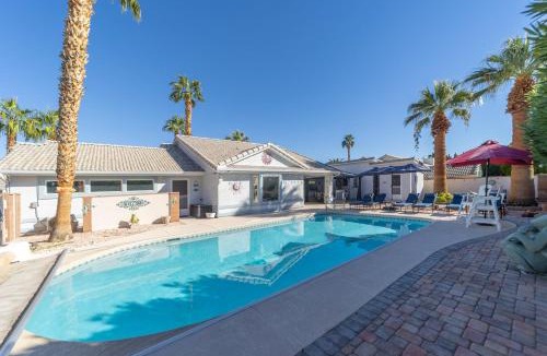 Mesquite House | The Perfect Getaway & Bunkhouse Casita with Heated Pool & Epic Game Room