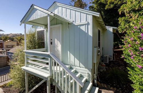Avila Beach Apartment | The Pine House - Pet Friendly