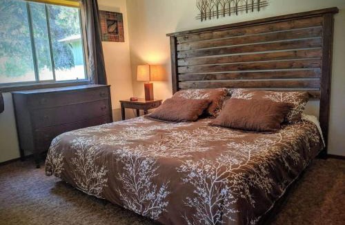 Point Reyes Station House | The Quail's Nest Retreat