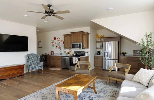 Ivins House | The Red Mountain Suite @ HSRV