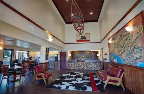 Fortuna Hotel | The Redwood Riverwalk, a boutique hotel