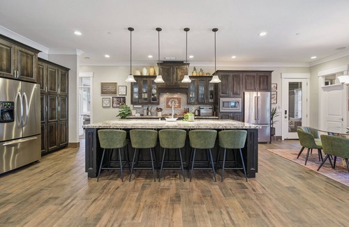 Columbia House | The Ridgewood Estate : Pool - Fire Pit - Central